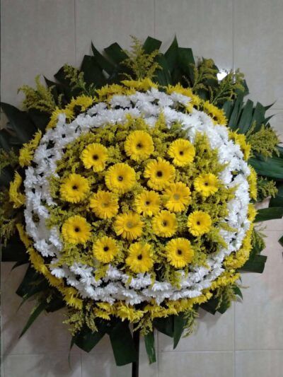 Coroa de Flores Padrão Amarela